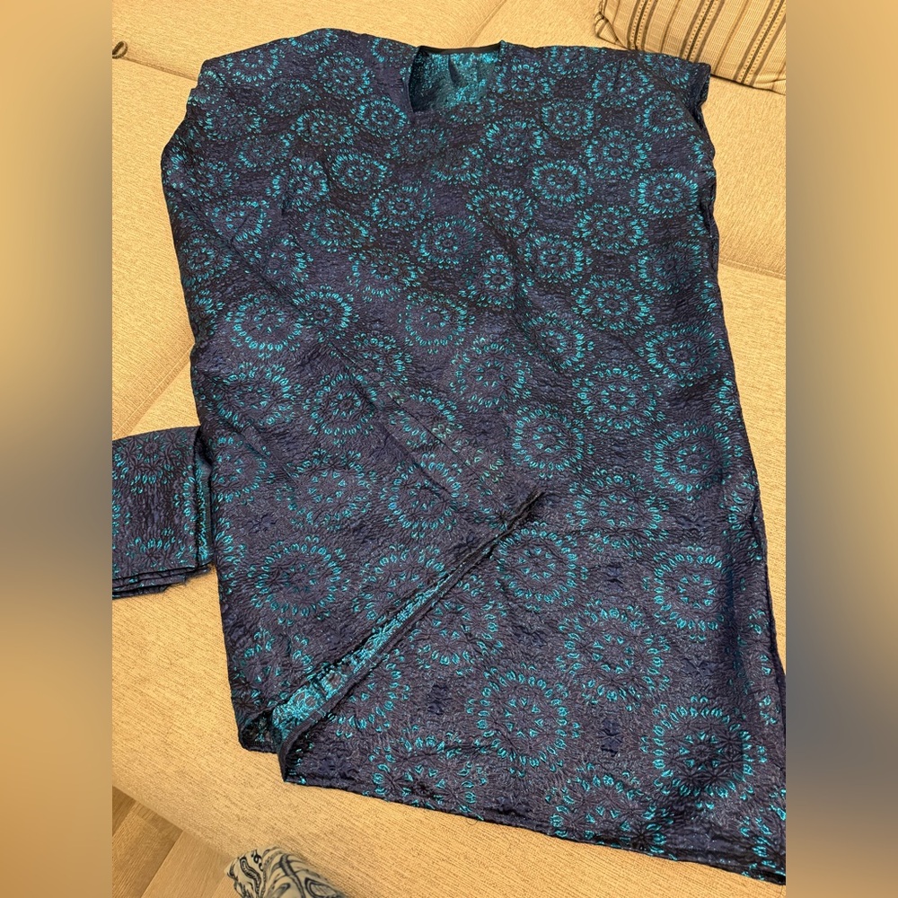 SOLD 📌Beautiful Fitted On The Waist Bubu